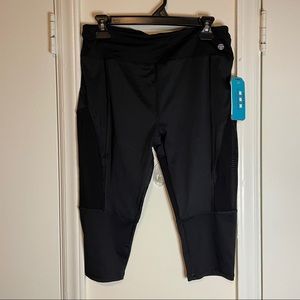 Black Mesh Capri Leggings XL
